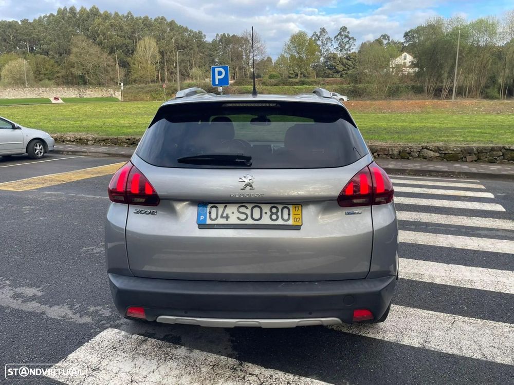 Peugeot 2008 1.2 PureTech Style - 8