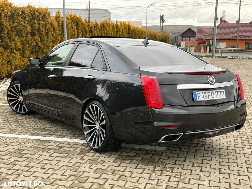 Cadillac CTS - 6