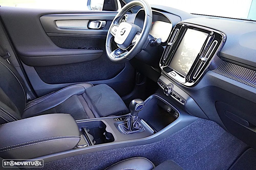 Volvo XC 40 2.0 D3 R-Design - 25