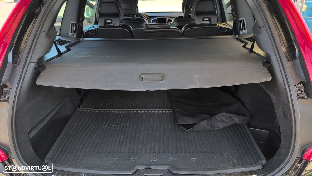 Volvo XC 90 2.0 D4 R-Design - 4