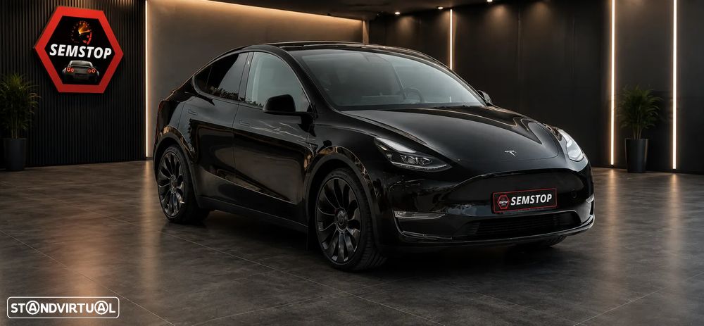Tesla Model Y Performance Dual Motor AWD - 2
