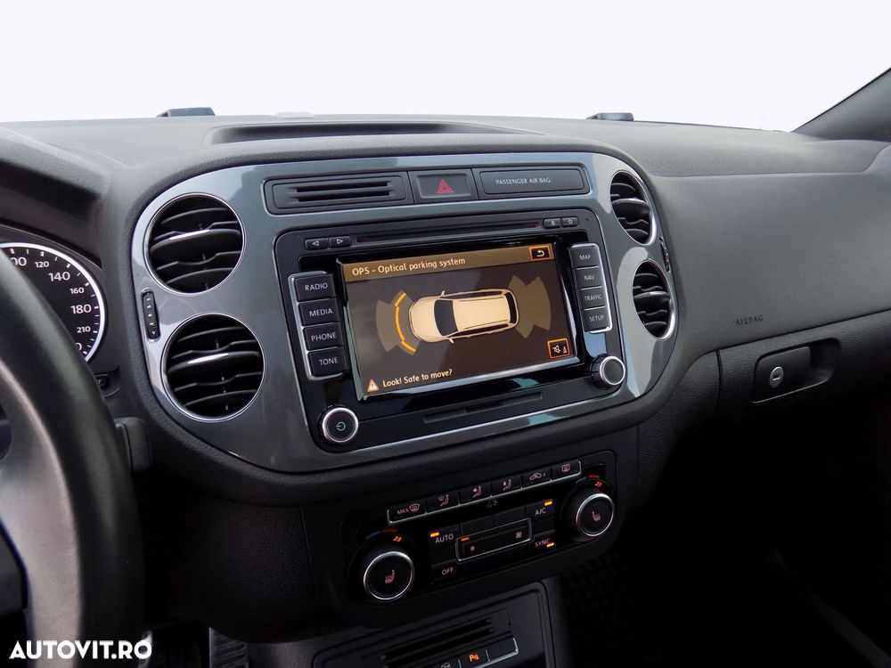 Volkswagen Tiguan 2.0 TDI DPF 4Motion BlueMotion Technology DSG Sport & Style - 19