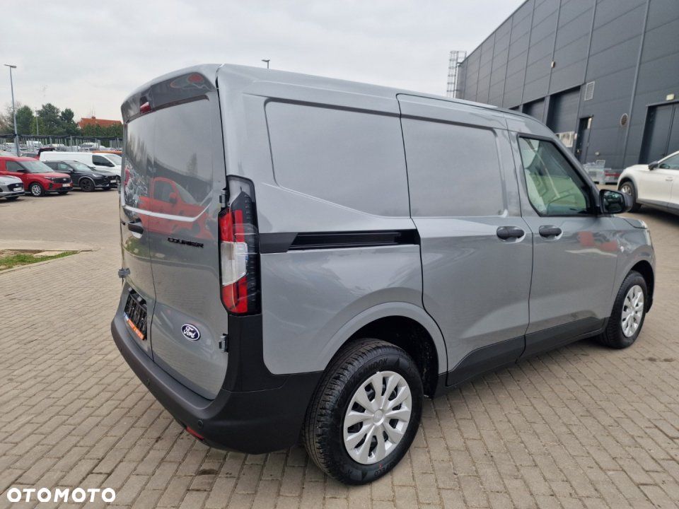 Ford Transit Courier - 5