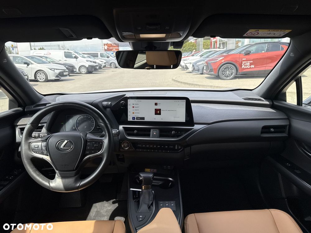 Lexus UX 250h GPF F Sport Design+ 2WD - 11