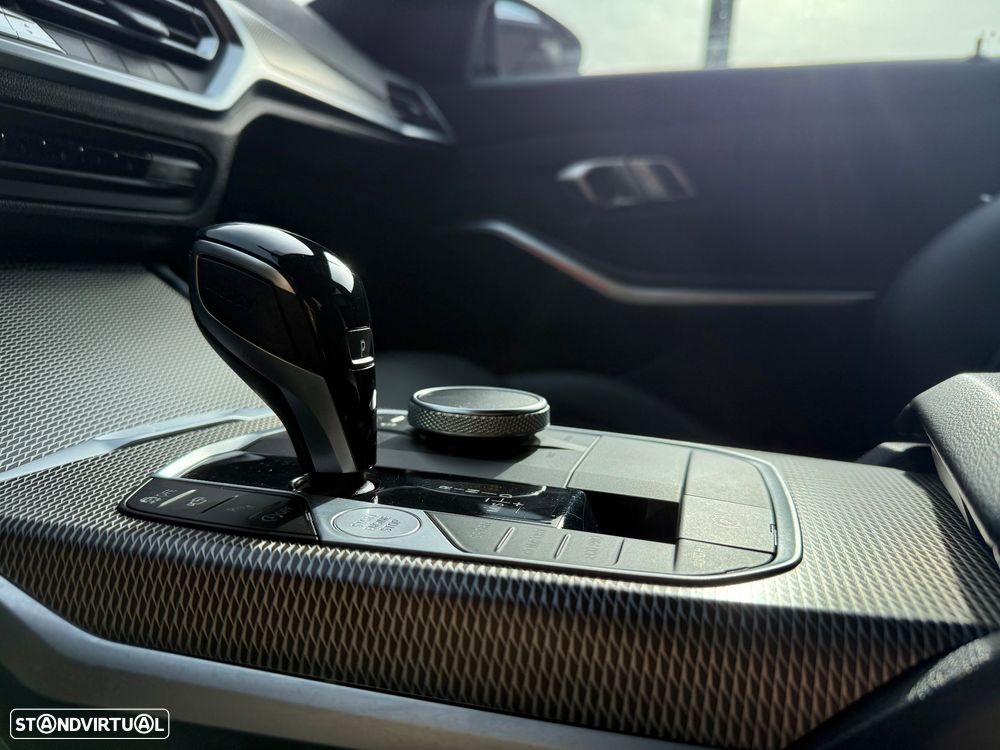 BMW 320 d Pack M Shadow Auto - 38