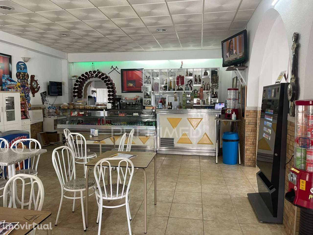 Moradia em Canhestros - Habitação e Negócio - Grande imagem: 2/38