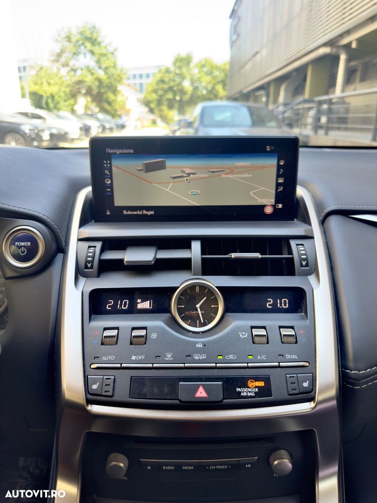 Lexus Seria NX 300h E-FOUR Business Edition - 10
