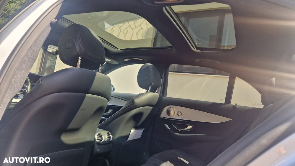 Mercedes-Benz E 300 de 4Matic 9G-TRONIC AMG Line - 17