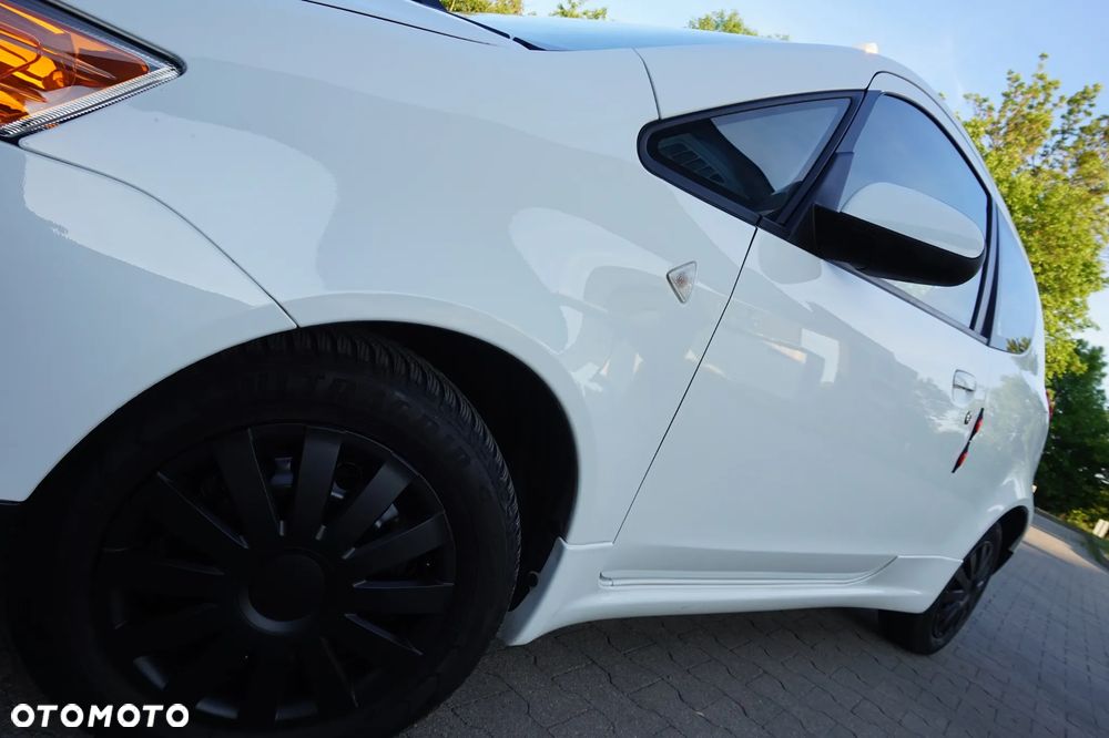 Mitsubishi Colt - 9