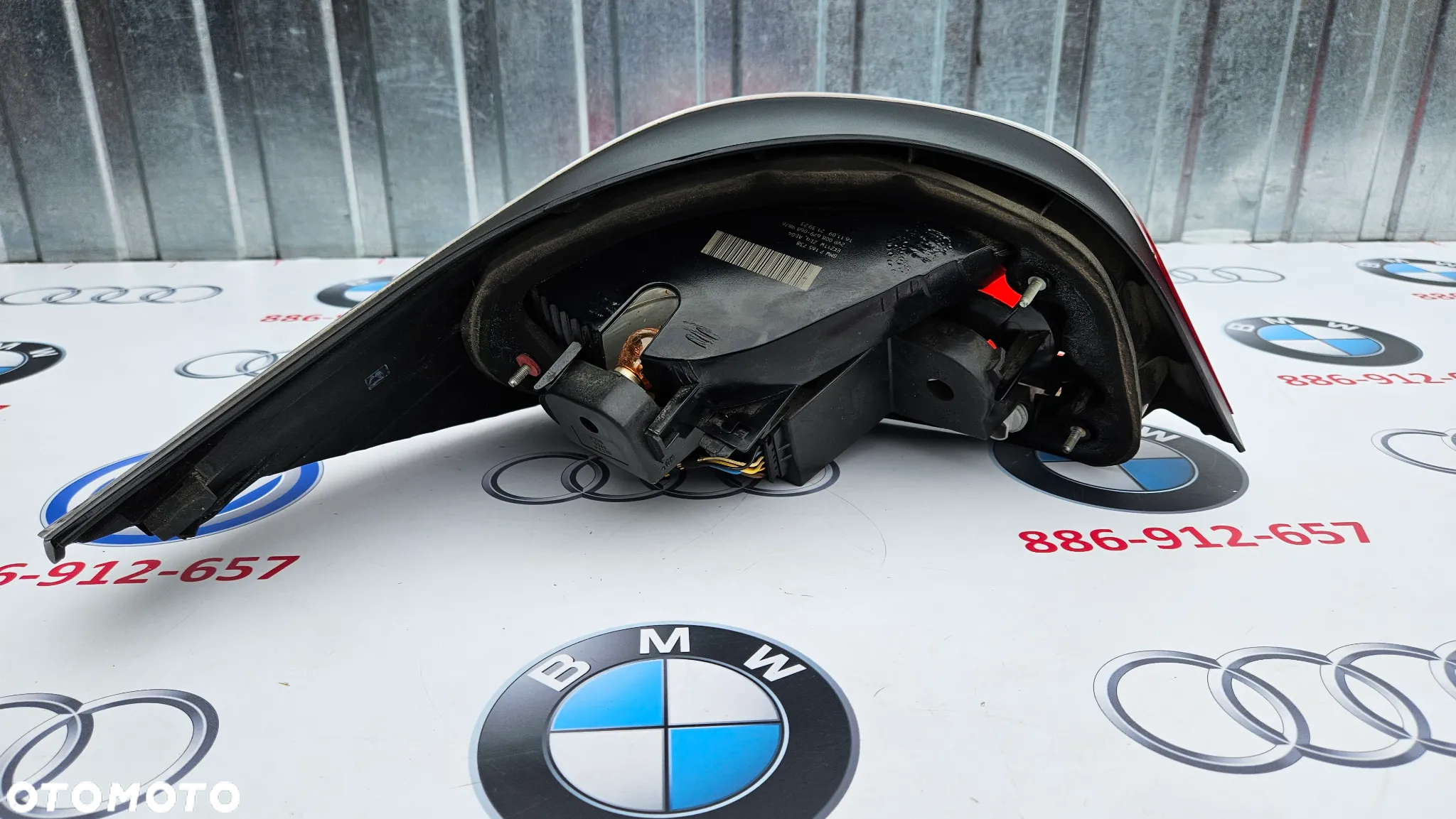 BMW 5 E60 SEDAN 2003-2007 Kompletna lampa tył prawy Lampa tylna prawa kierunkowskaz biały 7165738 EUROPA - 8