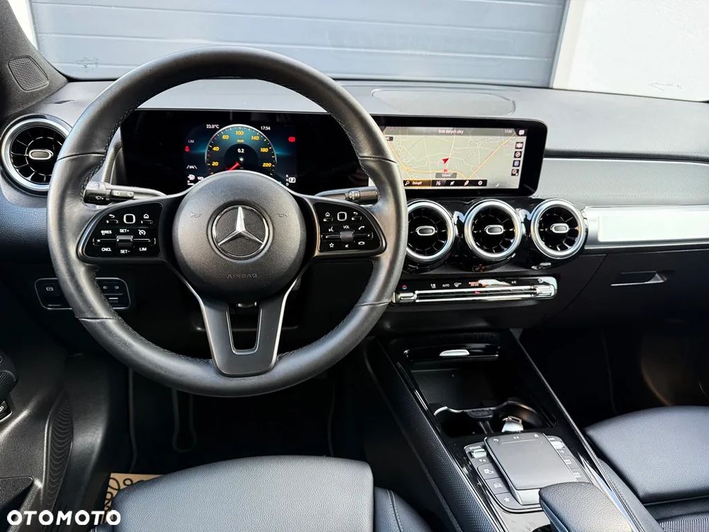 Mercedes-Benz GLB 200 d 8G-DCT Progressive - 17