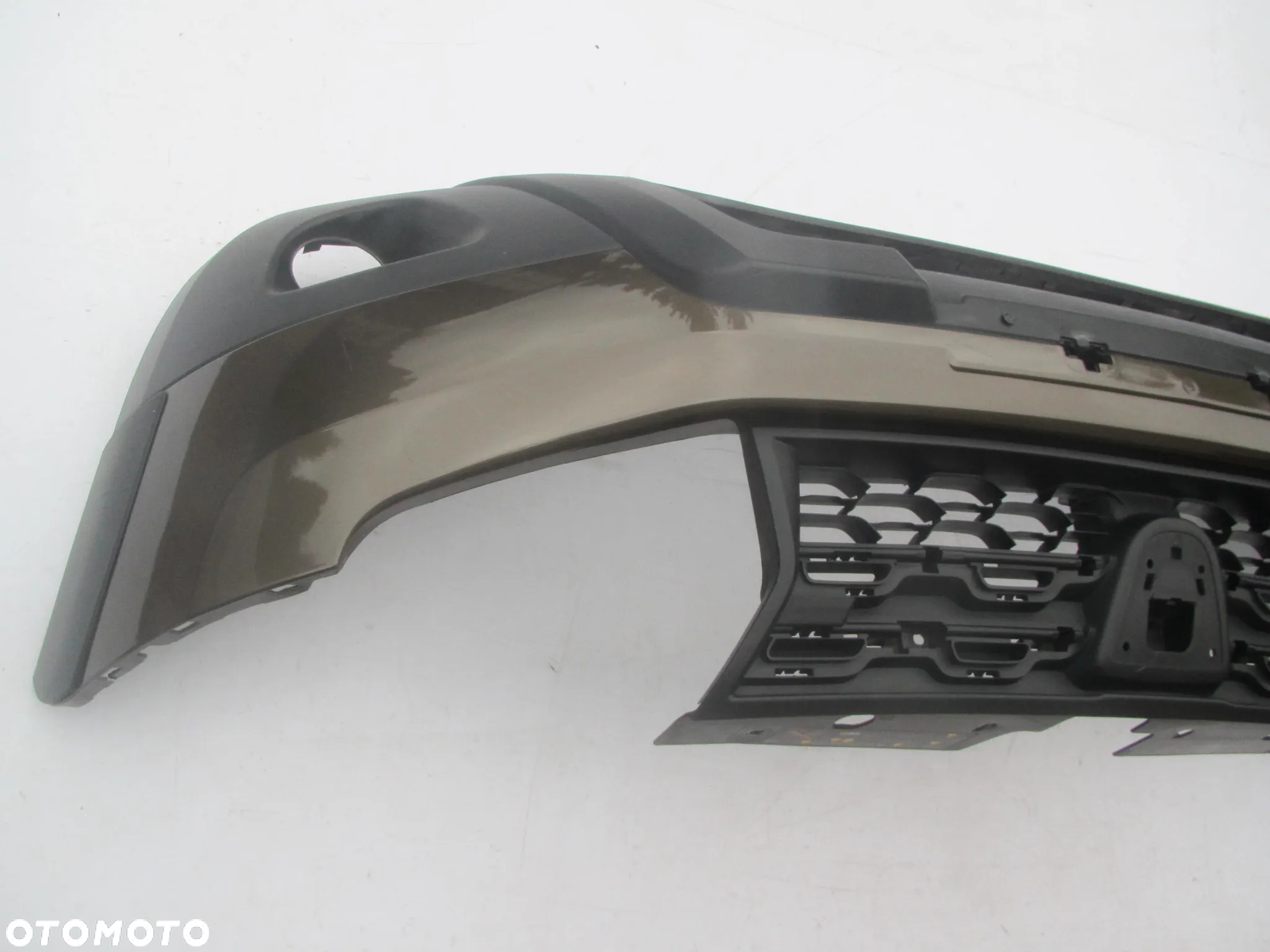 DACIA DUSTER HS 2010 - 2017 zderzak grill OE - 6