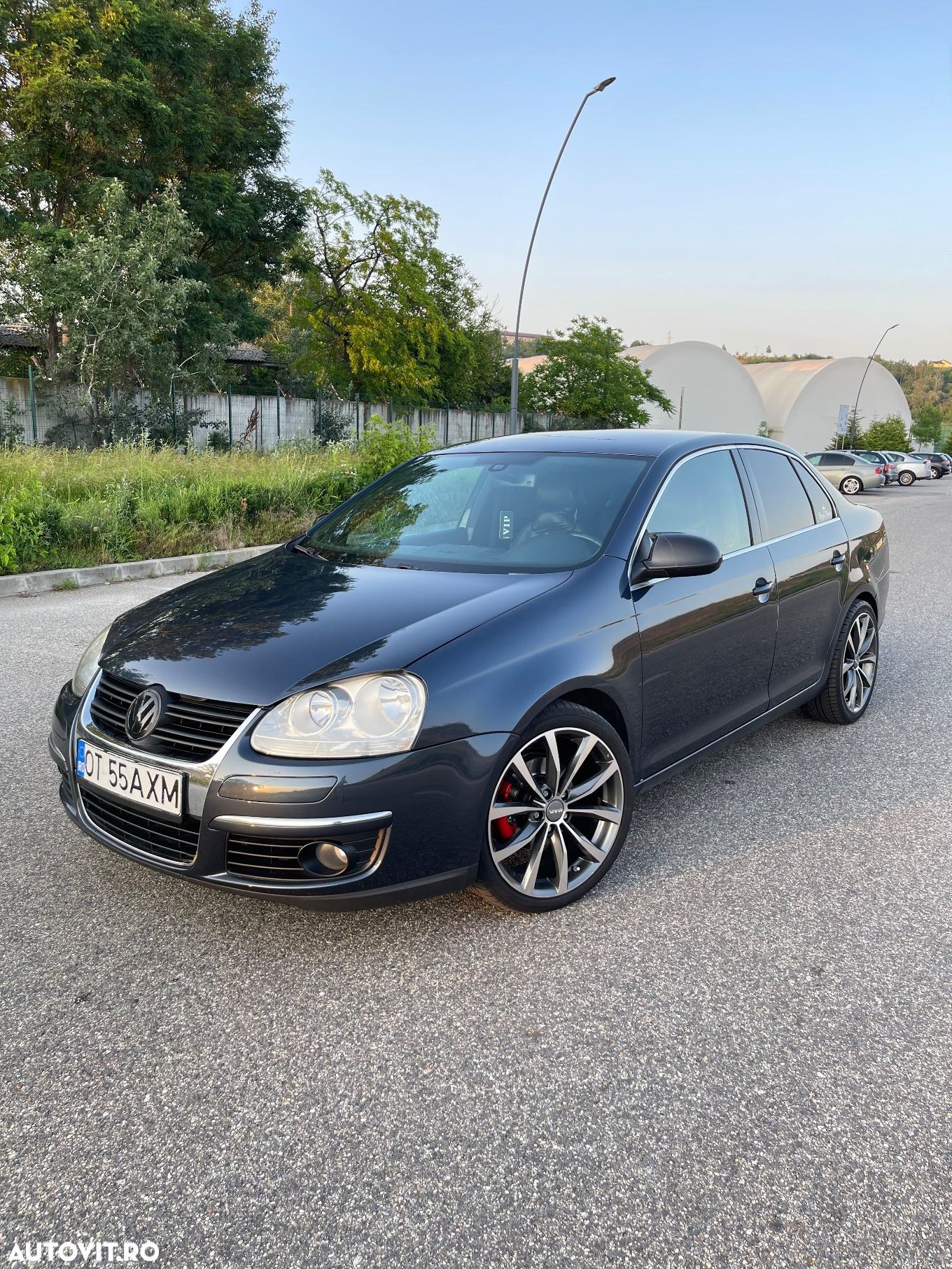 Volkswagen Jetta 1.9 TDI Comfortline - 4