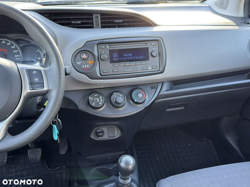 Toyota Yaris 1.5 Active - 19