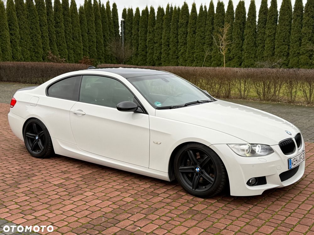 BMW Seria 3 330d M Sport Edition - 16