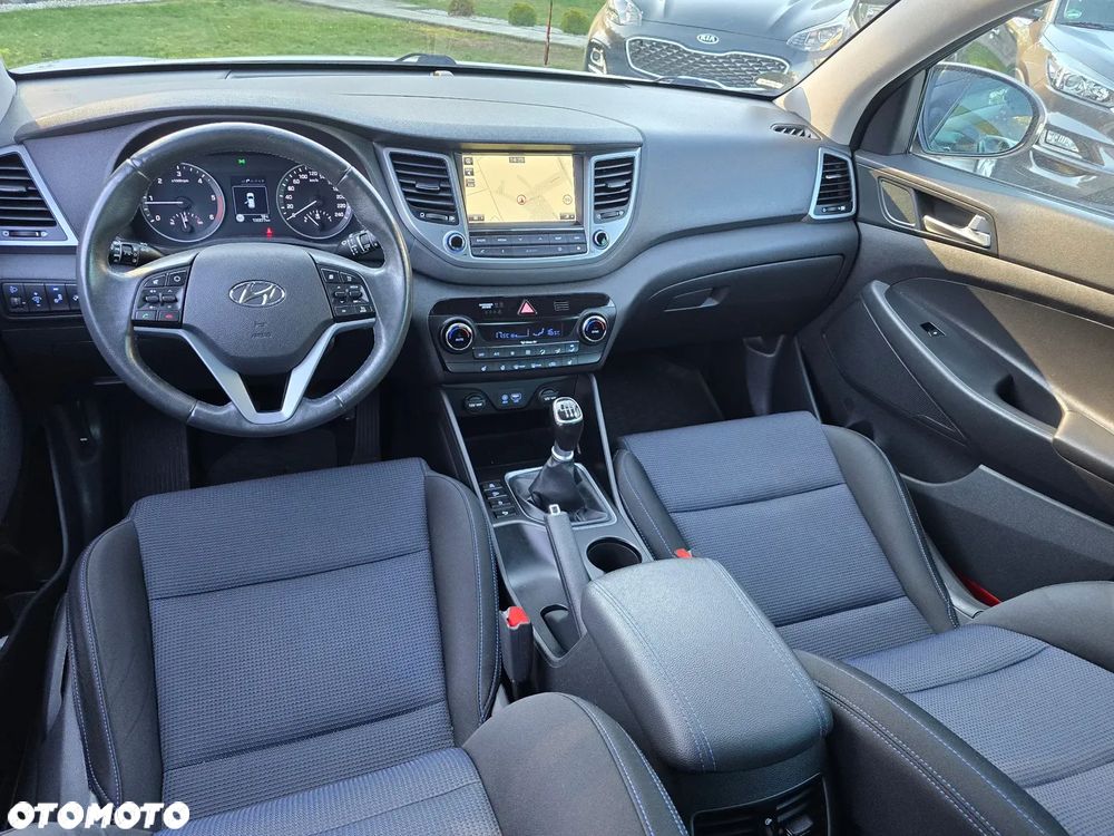 Hyundai Tucson 1.7 CRDI BlueDrive Style 2WD - 16