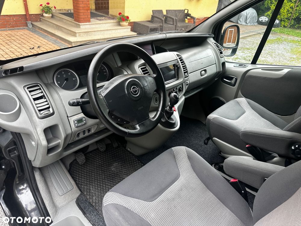 Opel Vivaro - 31