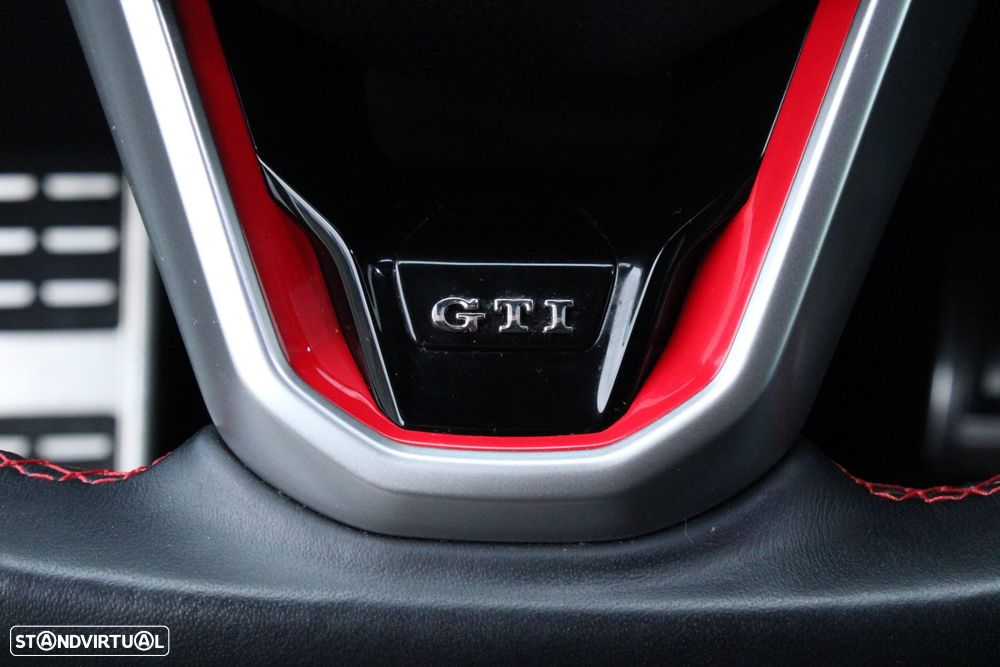 VW Golf 2.0 TSI GTI Clubsport DSG - 33