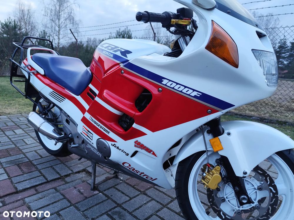 Honda CBR - 16