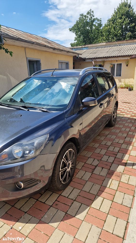Ford Focus - 8