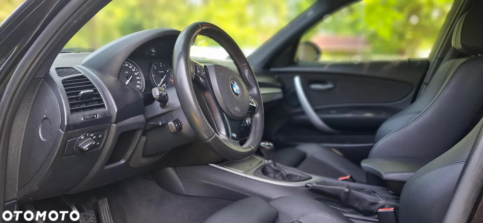 BMW Seria 1 120d - 26