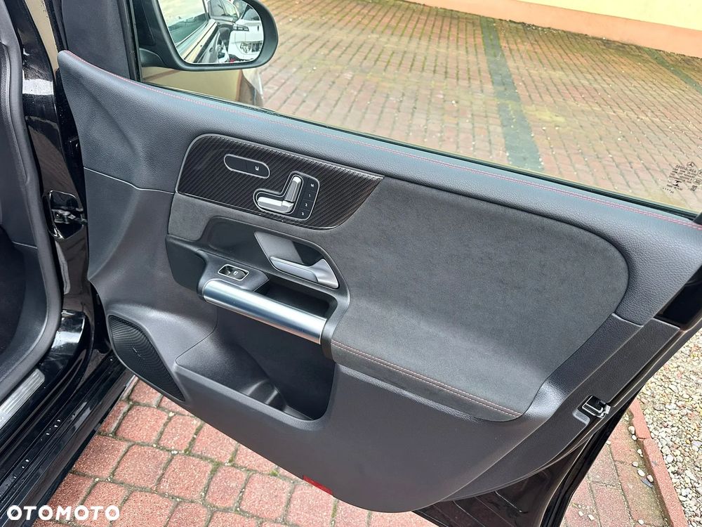 Mercedes-Benz Klasa B 250 4Matic 7G-DCT AMG Line - 27