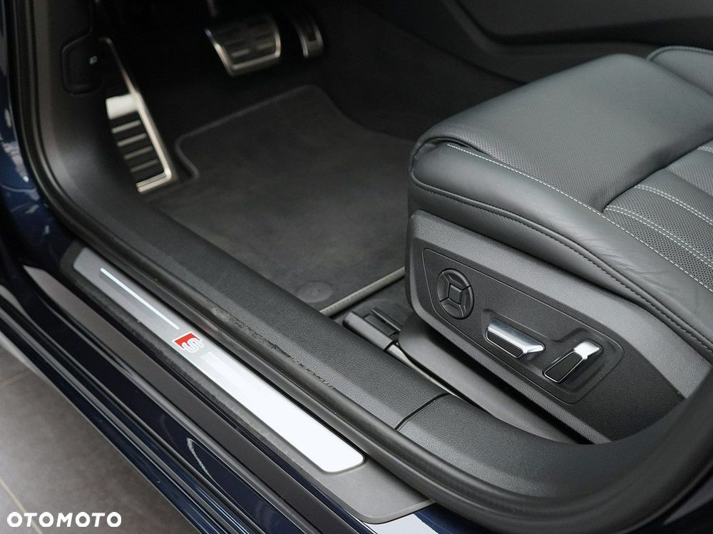 Audi A6 Avant - 17