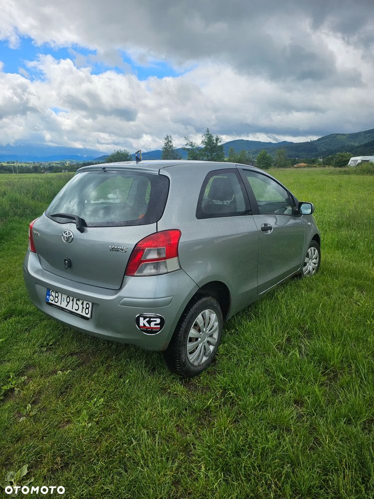 Toyota Yaris 1.0 Terra - 4