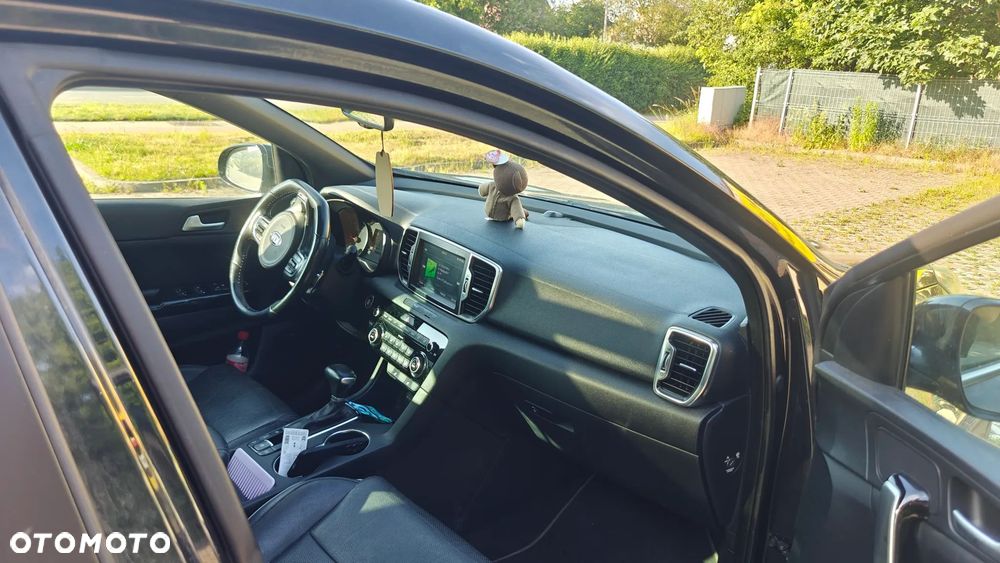 Kia Sportage 2,0 CRDI AWD GT Line - 5