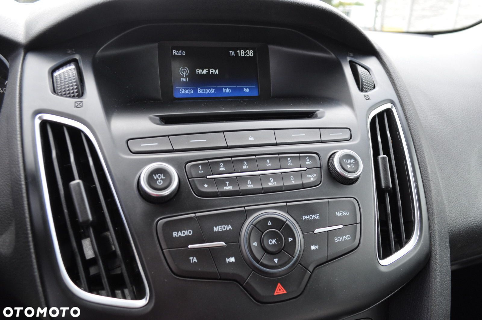 Ford Focus - 14