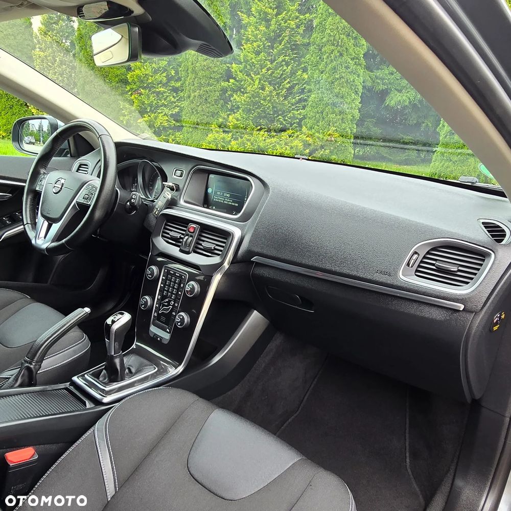 Volvo V40 D2 Drive-E Summum - 22