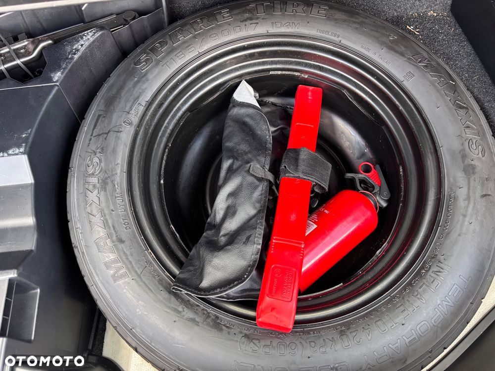 Toyota RAV4 Hybrid Style 4x4 - 37