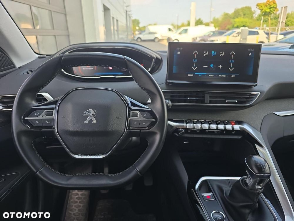Peugeot 3008 - 17