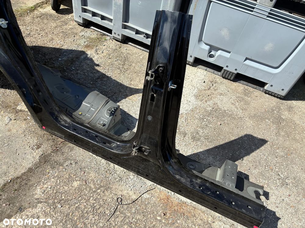 Kia Sorento IV 4  2020-2026 Blotnik cwiartka poszycie próg prawy - 2