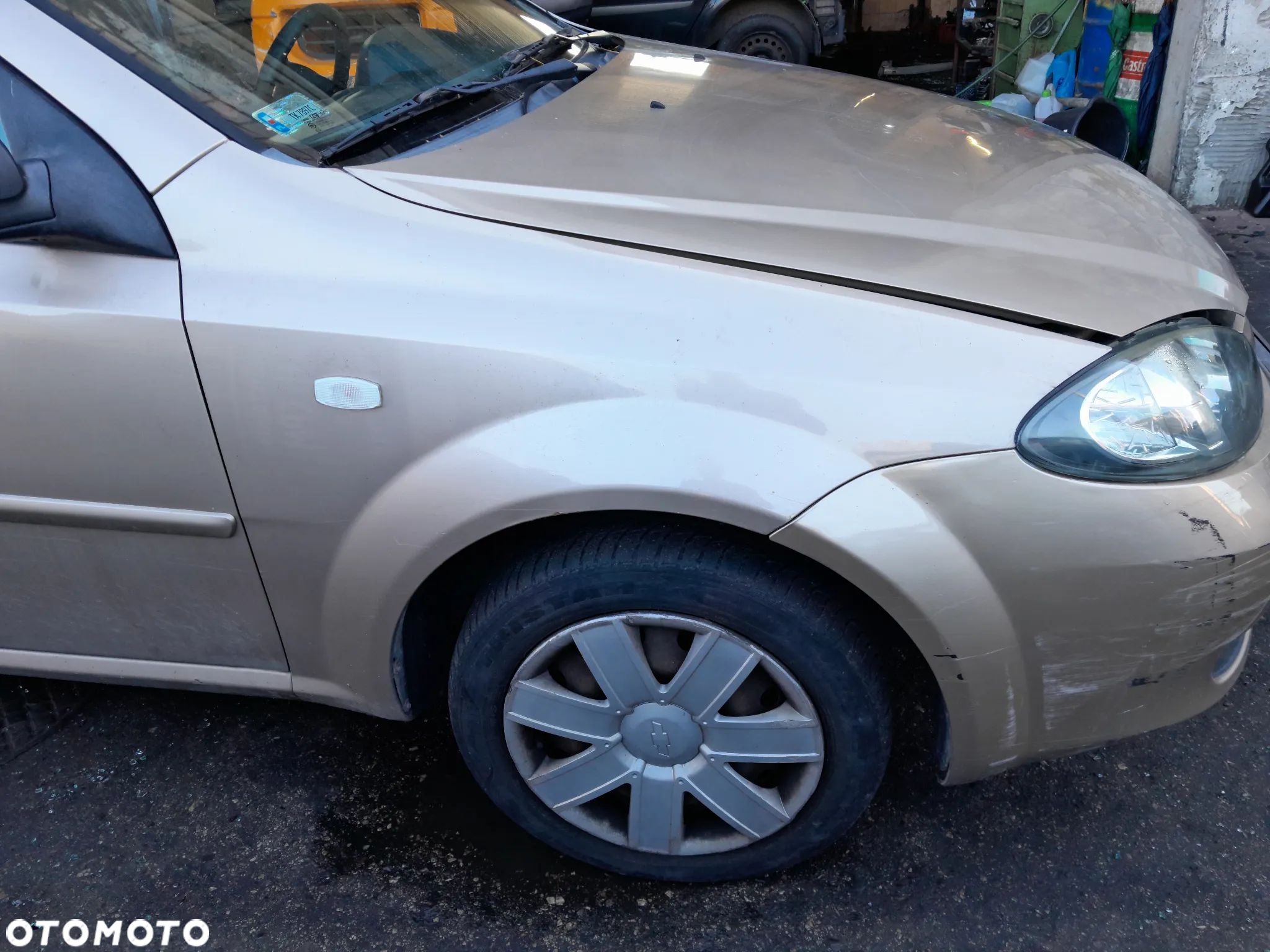 Błotnik przedni prawy CHEVROLET Lacetti I 03-09r. 68U - 1