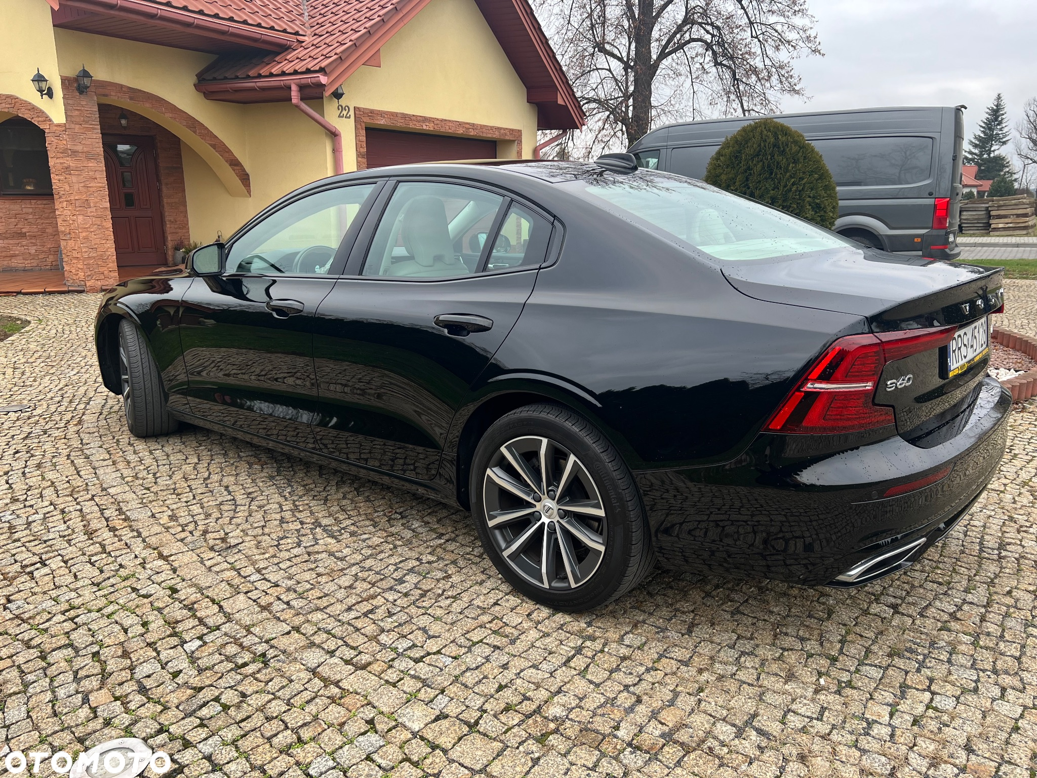 Volvo S60 T5 AWD Momentum Pro - 13