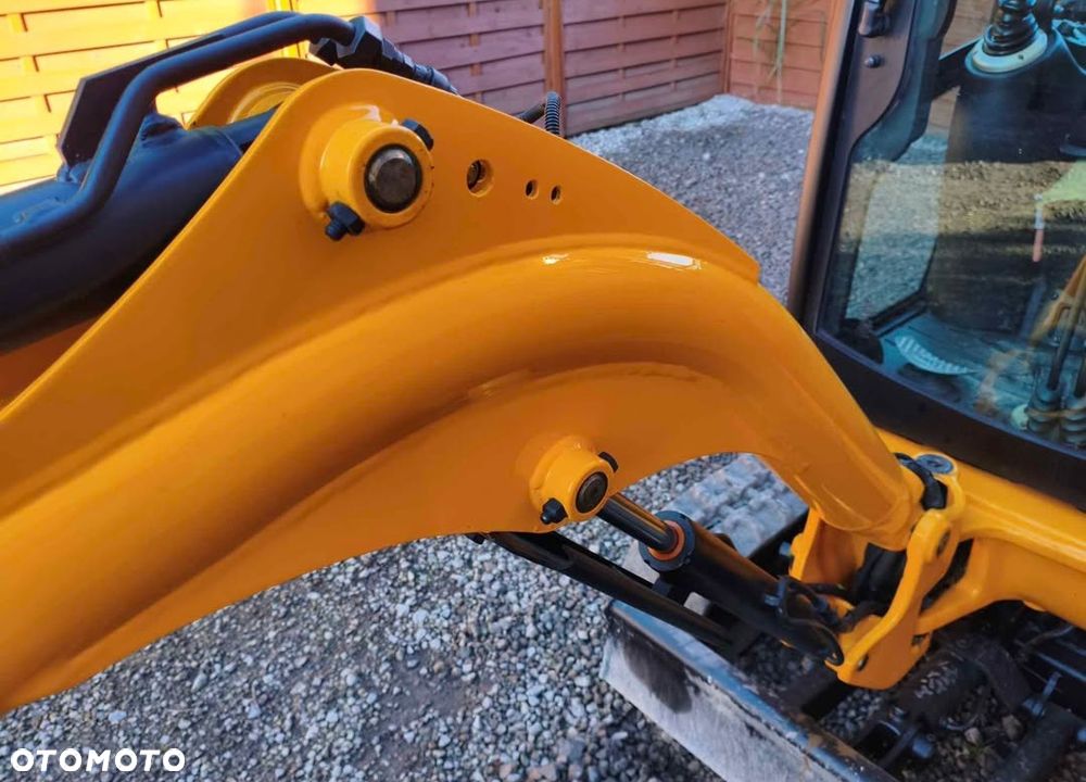 JCB 8018 - 9
