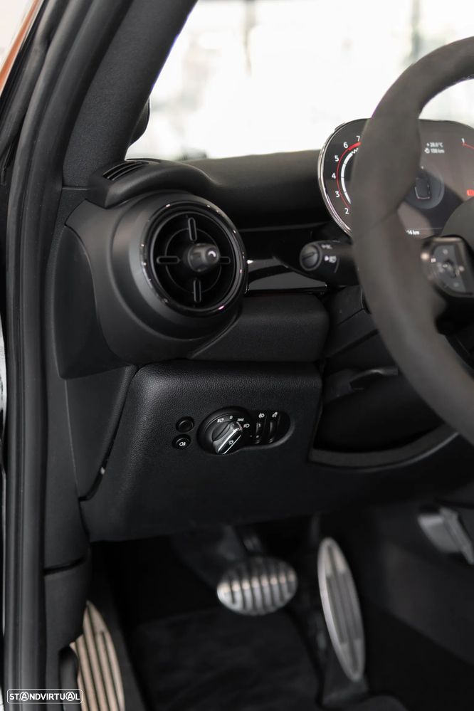 MINI Cabrio John Cooper Works Premium P. JCW Plus - 22