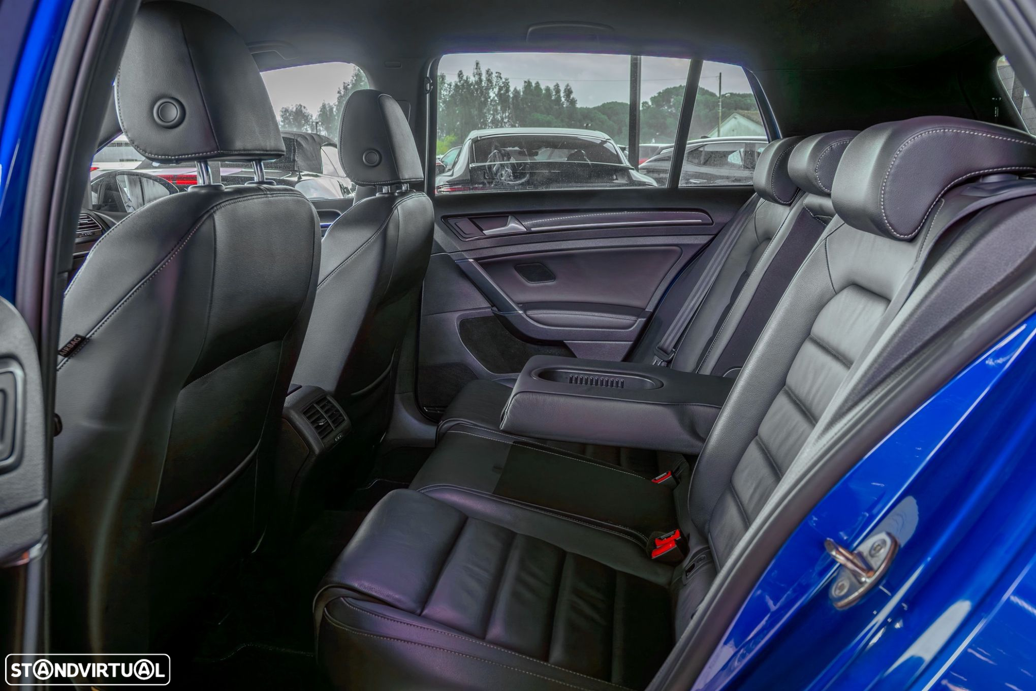 VW Golf R 2.0 TSI OPF 4Motion DSG - 10