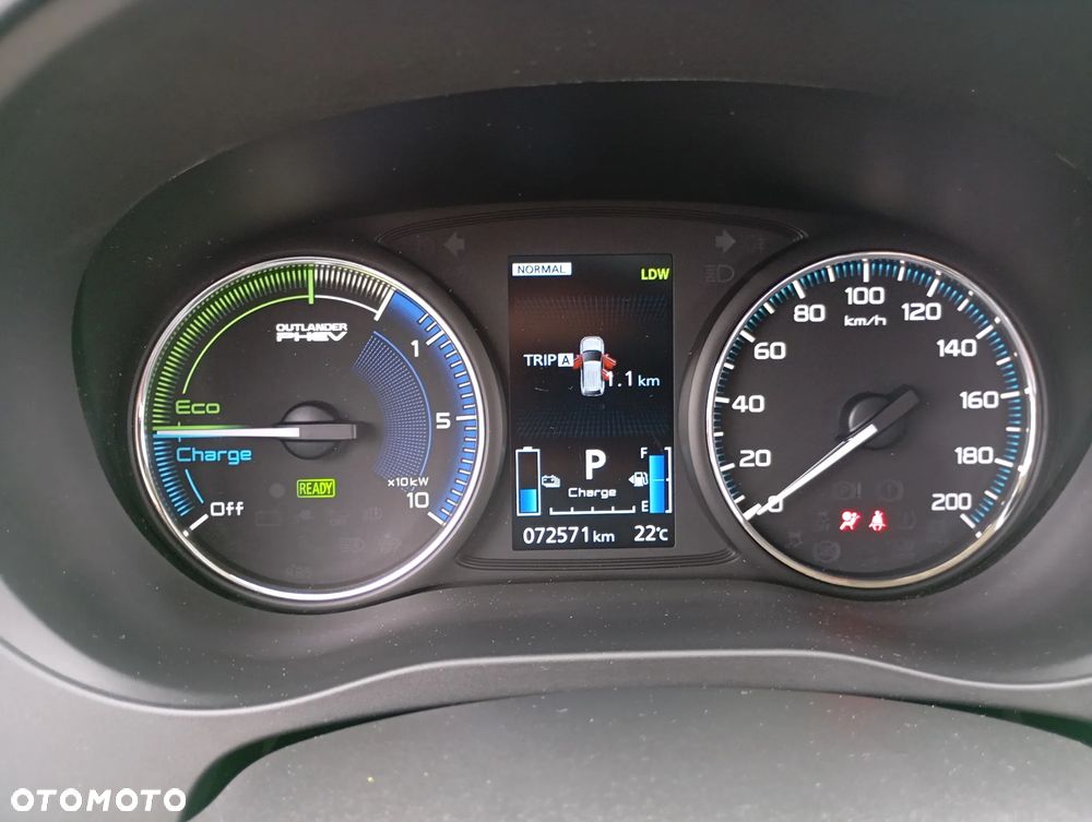 Mitsubishi Outlander - 34