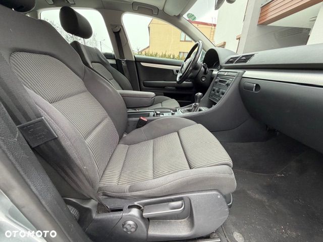 Audi A4 Limousine 2.0T FSI - 9