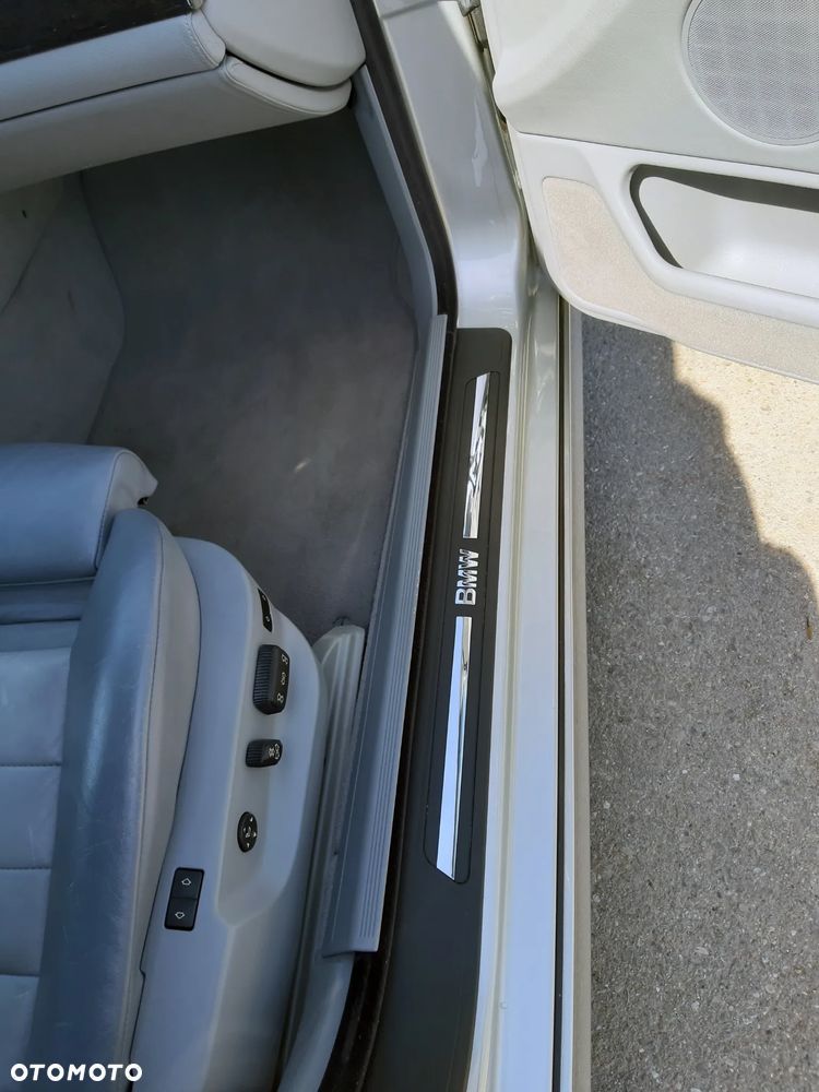 BMW Seria 7 740i - 23