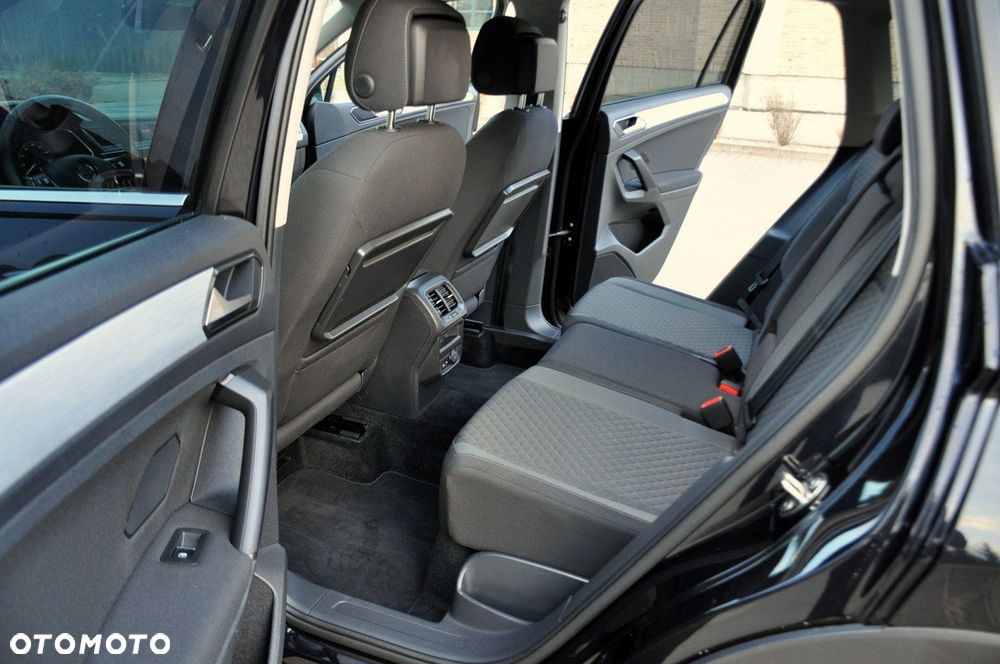 Volkswagen Tiguan - 20
