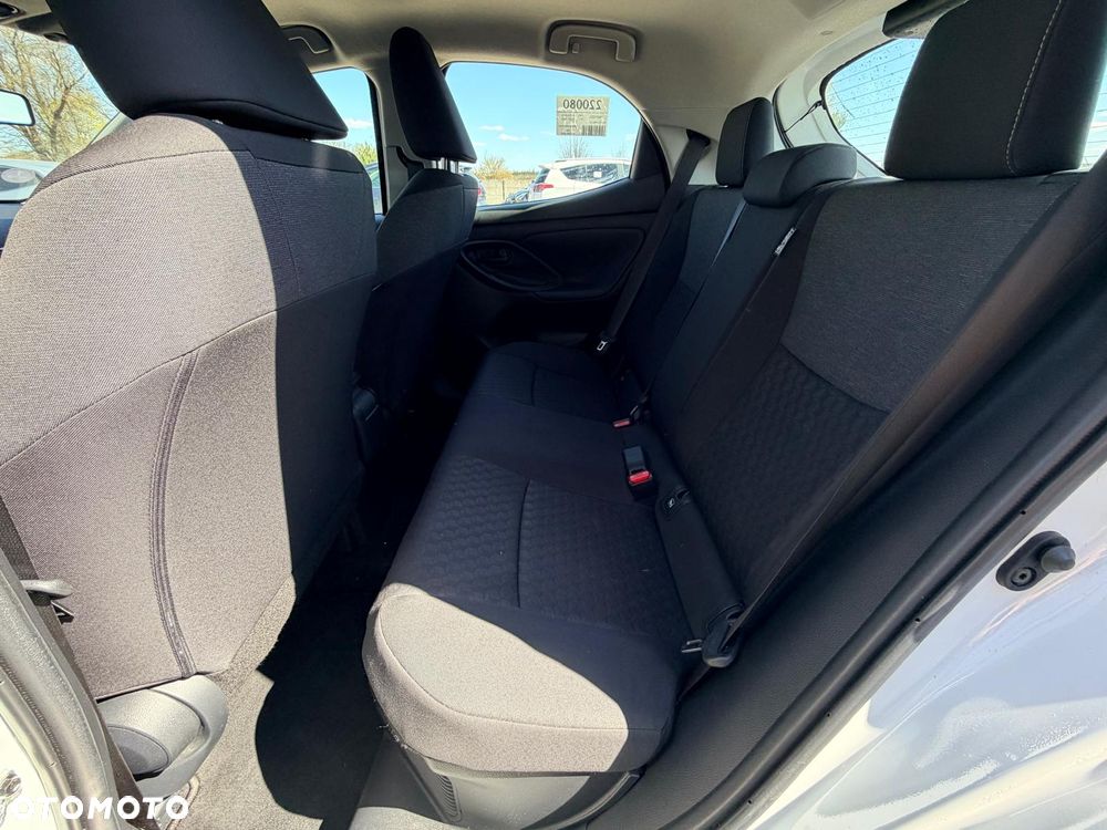 Toyota Yaris - 11