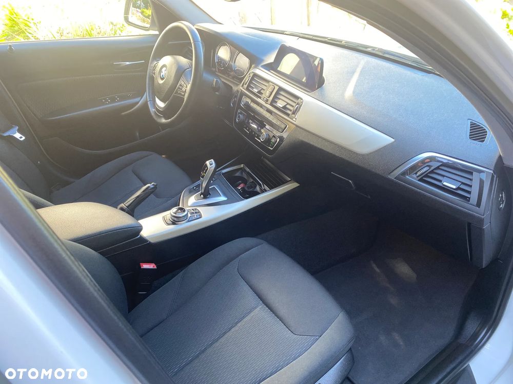 BMW Seria 1 118d - 32