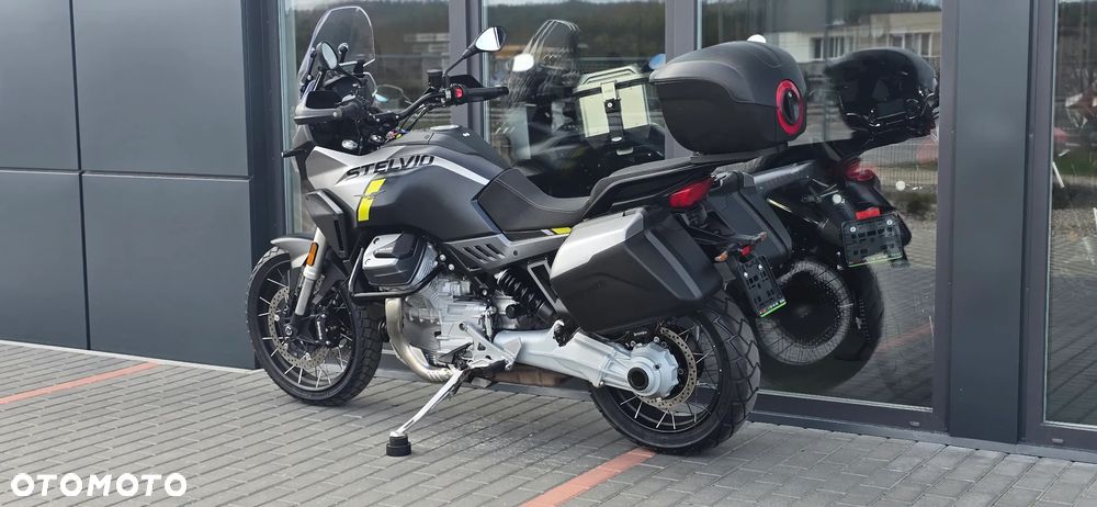 Moto Guzzi Stelvio - 25