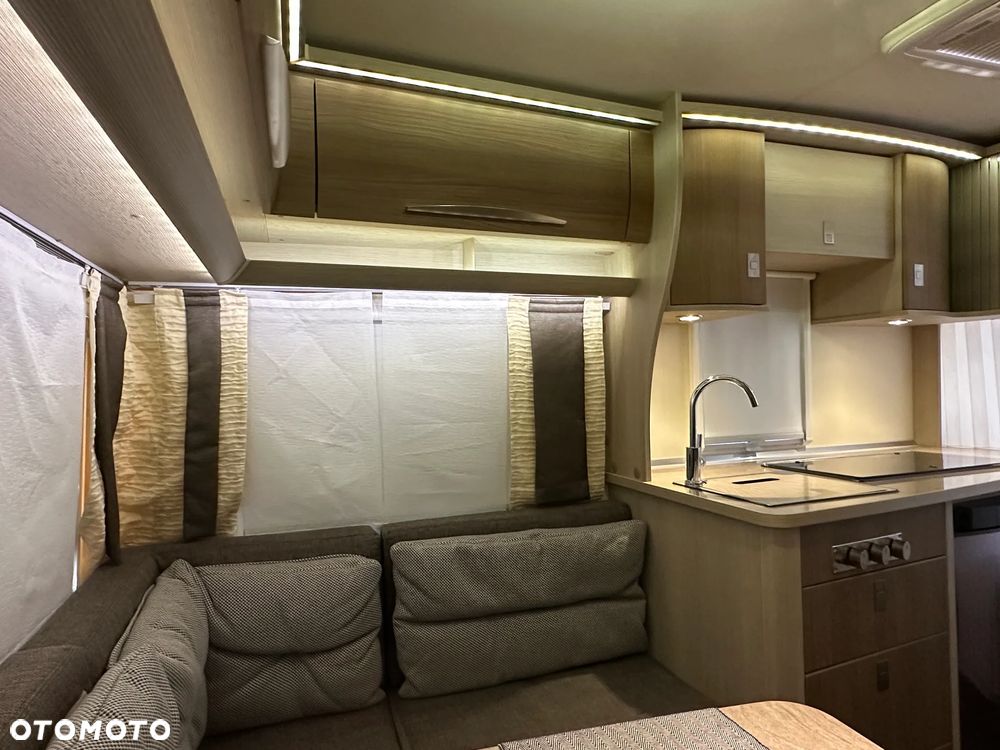 Burstner 460 TS AVERSO  z markizą kasetową THULE. GWARANCJA !!! - 17