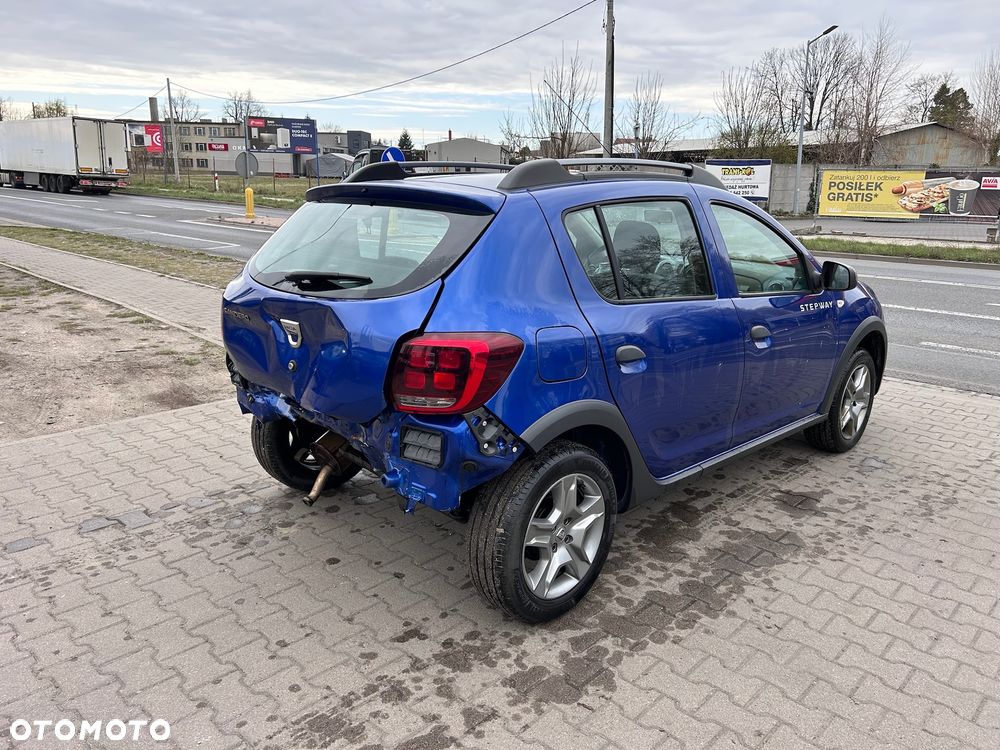 Dacia Sandero Stepway Blue dCi 95 Prestige - 4
