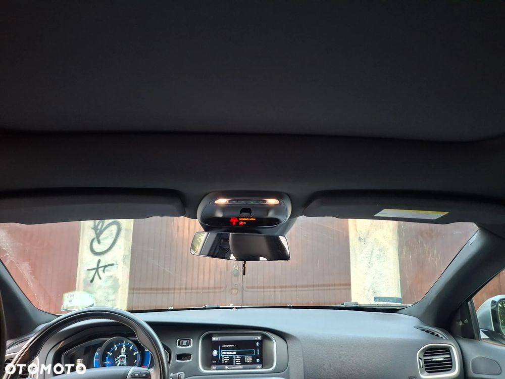Volvo V40 - 16