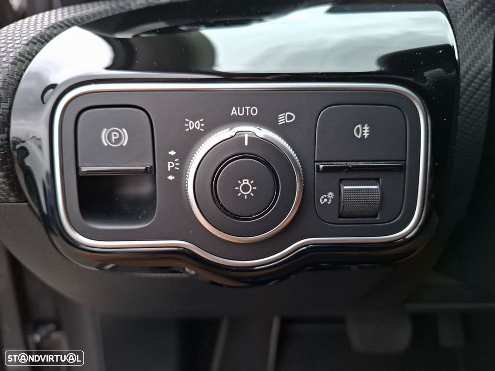 Mercedes-Benz A 180 d - 20